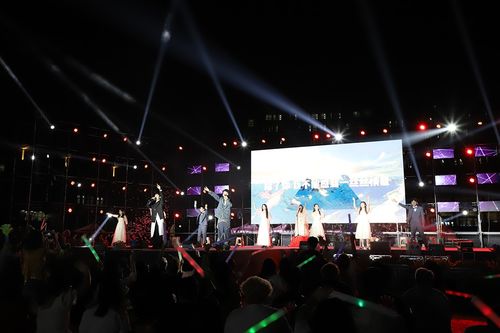 設計藝術學院舉辦學習宣傳貫徹黨的二十大精神暨第二十屆創意風文藝晚會策劃